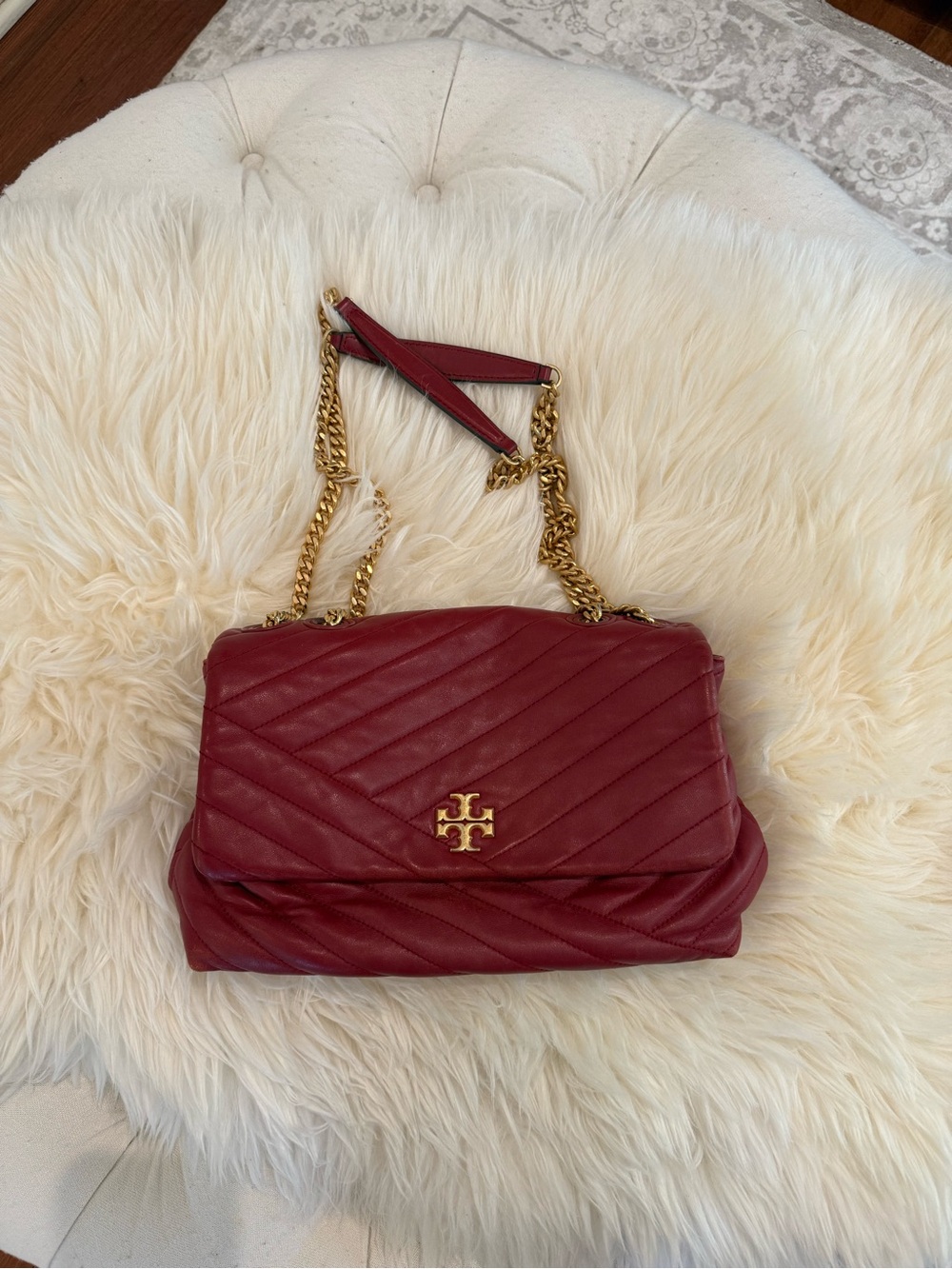 Tory Burch Quilted Leather Shoulder Bag in Burgundy with Gold Chain
